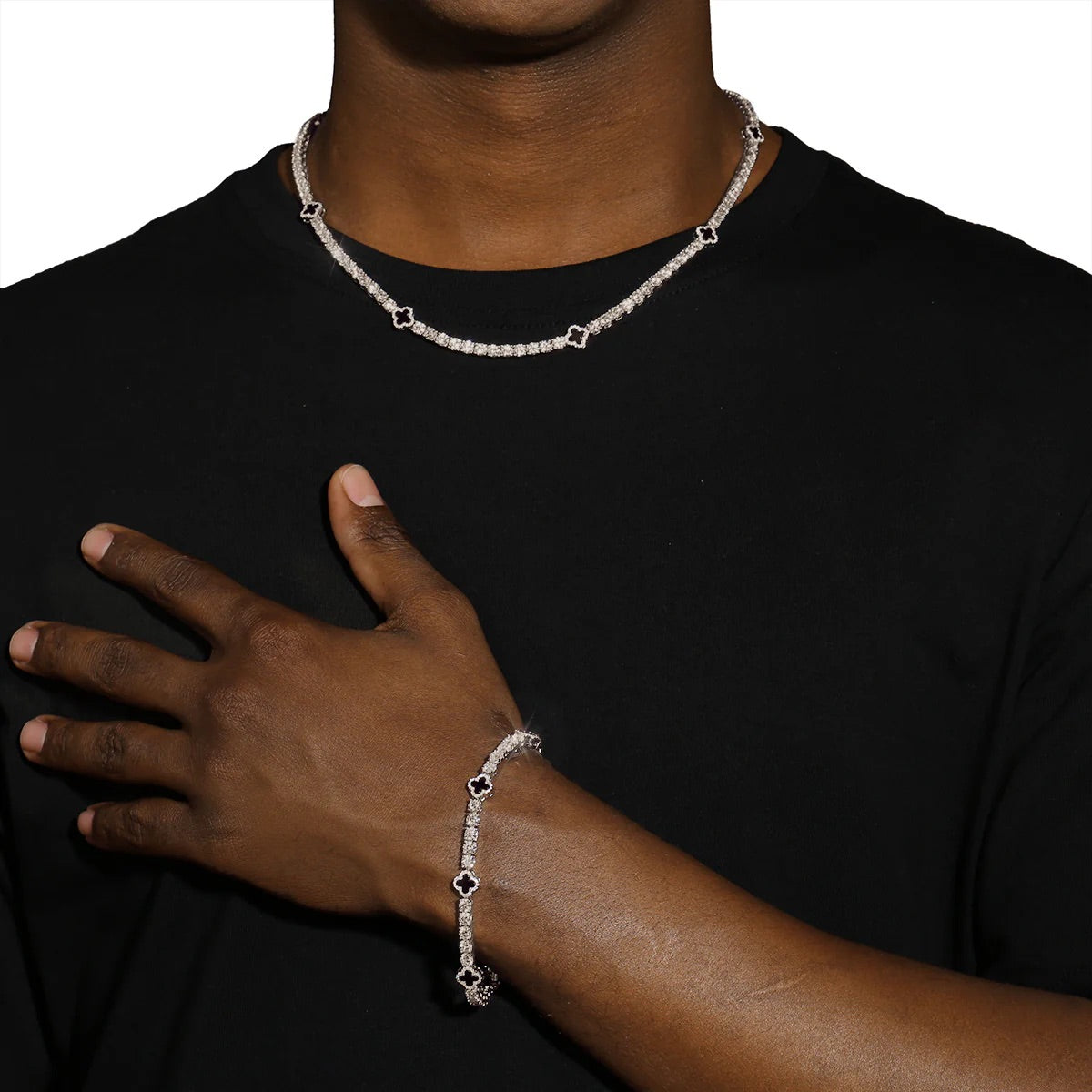 MOISSANITE MOTIF TRÈFLE 925 SILVER VVS1